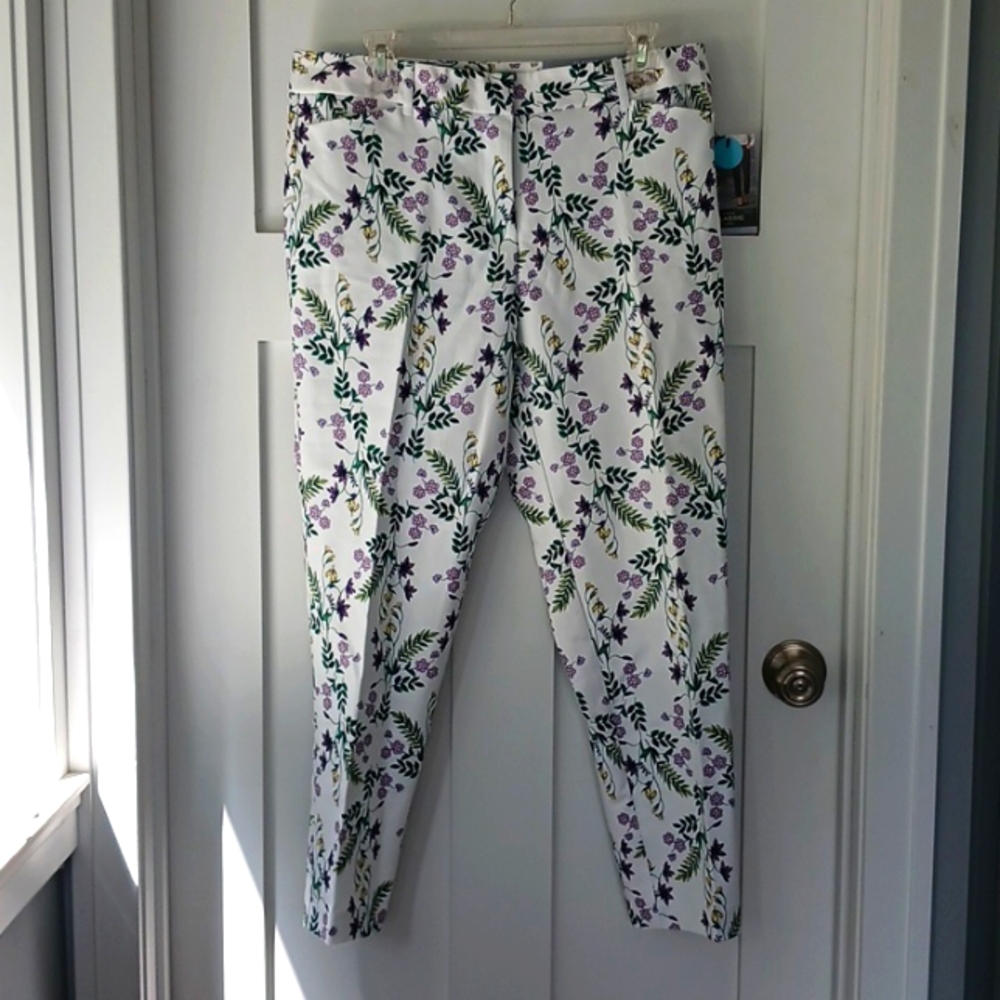 Liz Claiborne floral pants new size 8